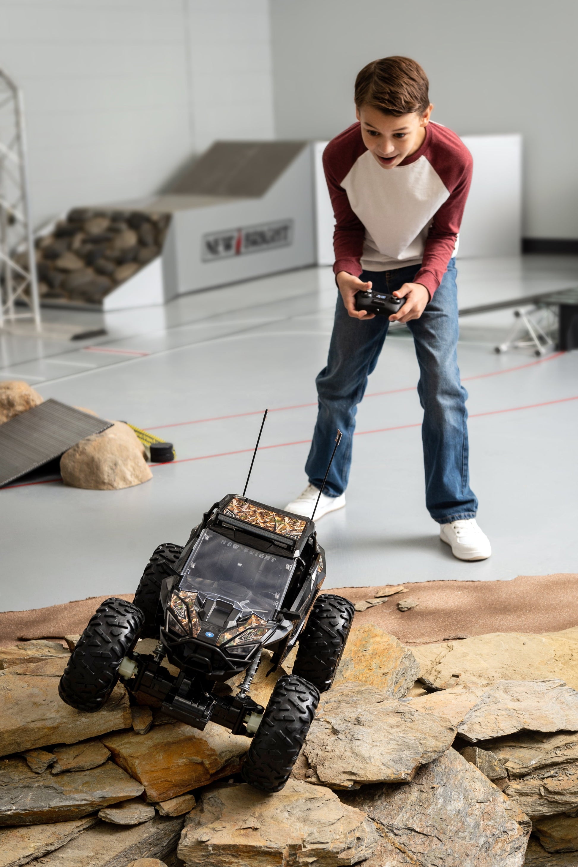 New Bright (1:5) Polaris RZR XP Pro 12.8V Battery Remote Control Camo ATV 2.4GHz, 60875U Child