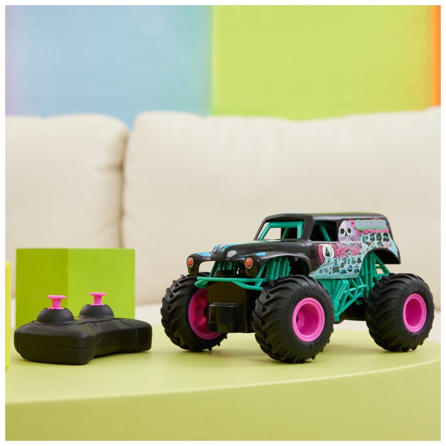 Monster Jam, Grave Digger Remote Control Monster Truck, 1:24 Scale, Nitro Neon Themed