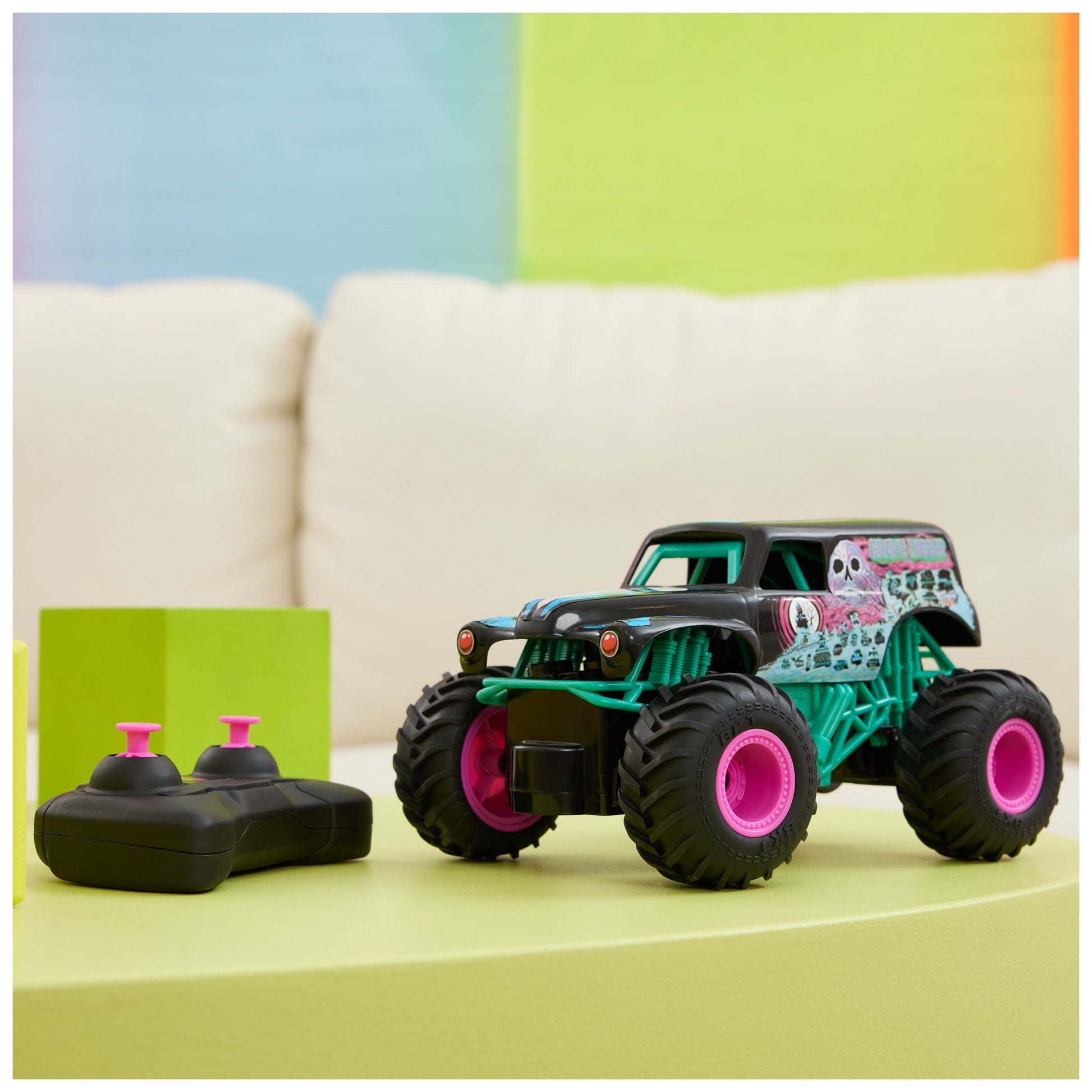 Monster Jam, Grave Digger Remote Control Monster Truck, 1:24 Scale, Nitro Neon Themed