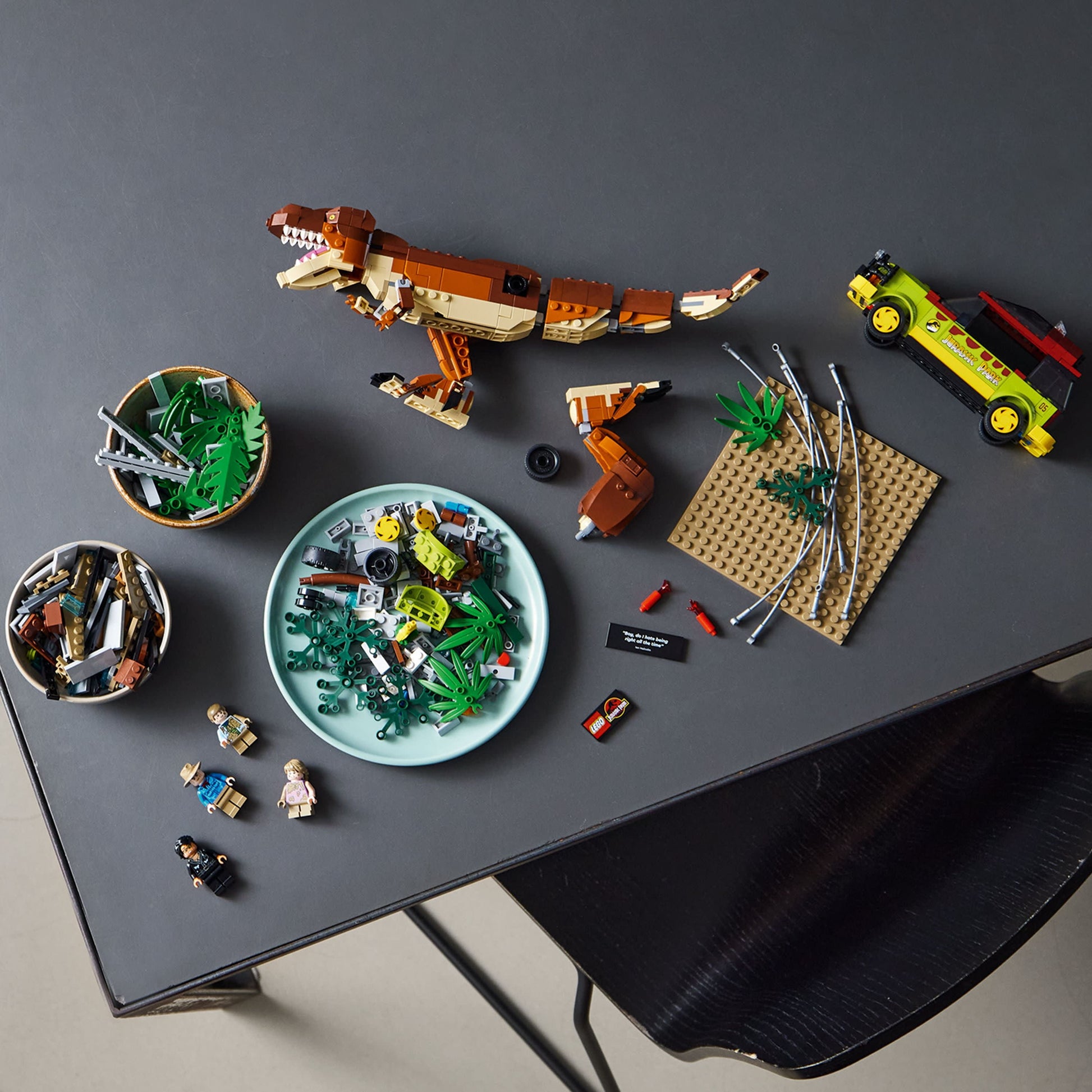 LEGO Jurassic Park T. rex Breakout 76956 Dinosaur Model Kit with 2 Ford Explorer Cars and 4 Minifigures, Nostalgic 90's Movie Gift Idea for Adults and Teens