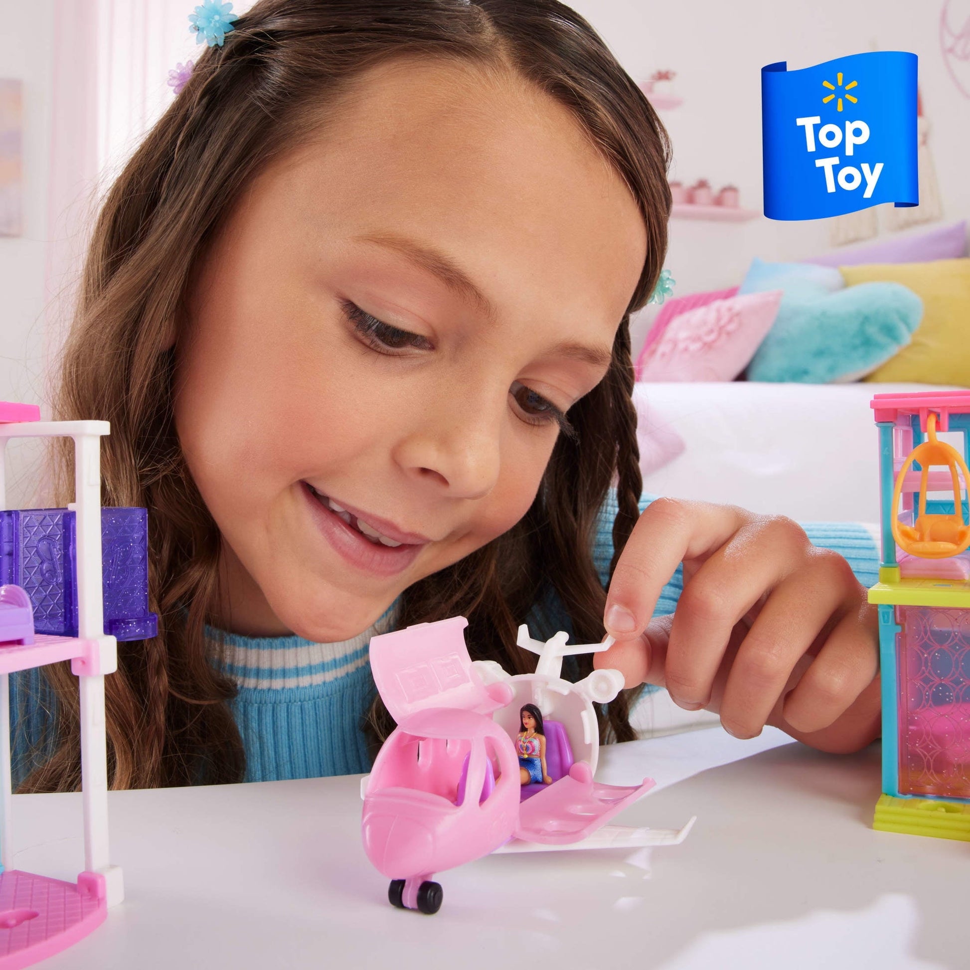 Barbie Mini BarbieLand Doll & Vehicle Set with 1.5-inch Doll & Dreamplane with Color-Change