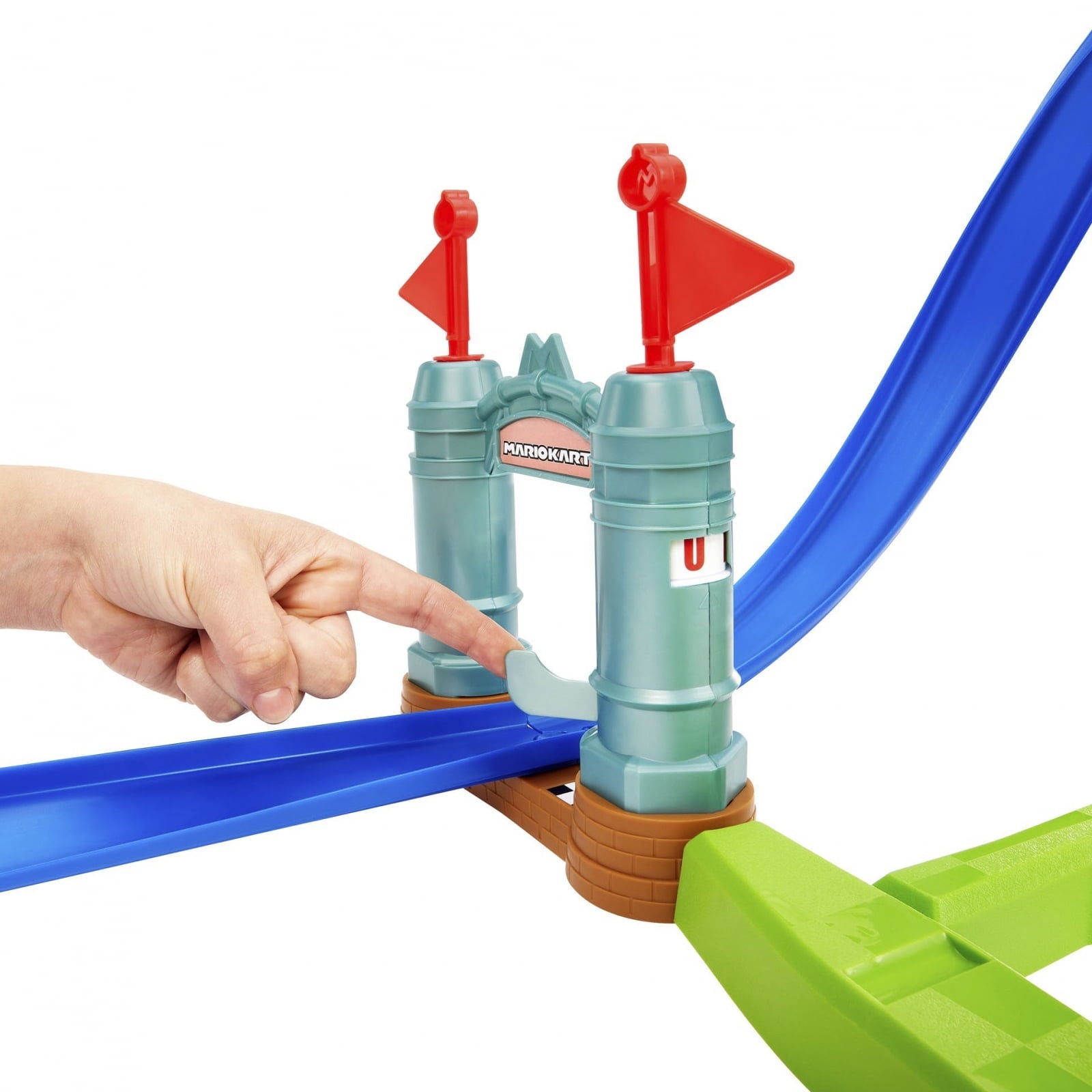 Hot Wheels Mario Kart Circuit Slam Vehicle Playsets with Mattle Blue Car Toy