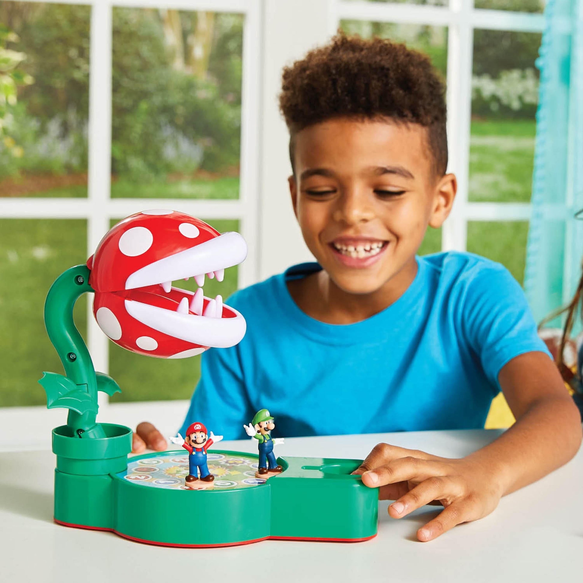 Epoch Games Super Mario Piranha Plant Escape!, Tabletop Skill and Action Game with Collectible Super Mario Action Figures, Ages 4+